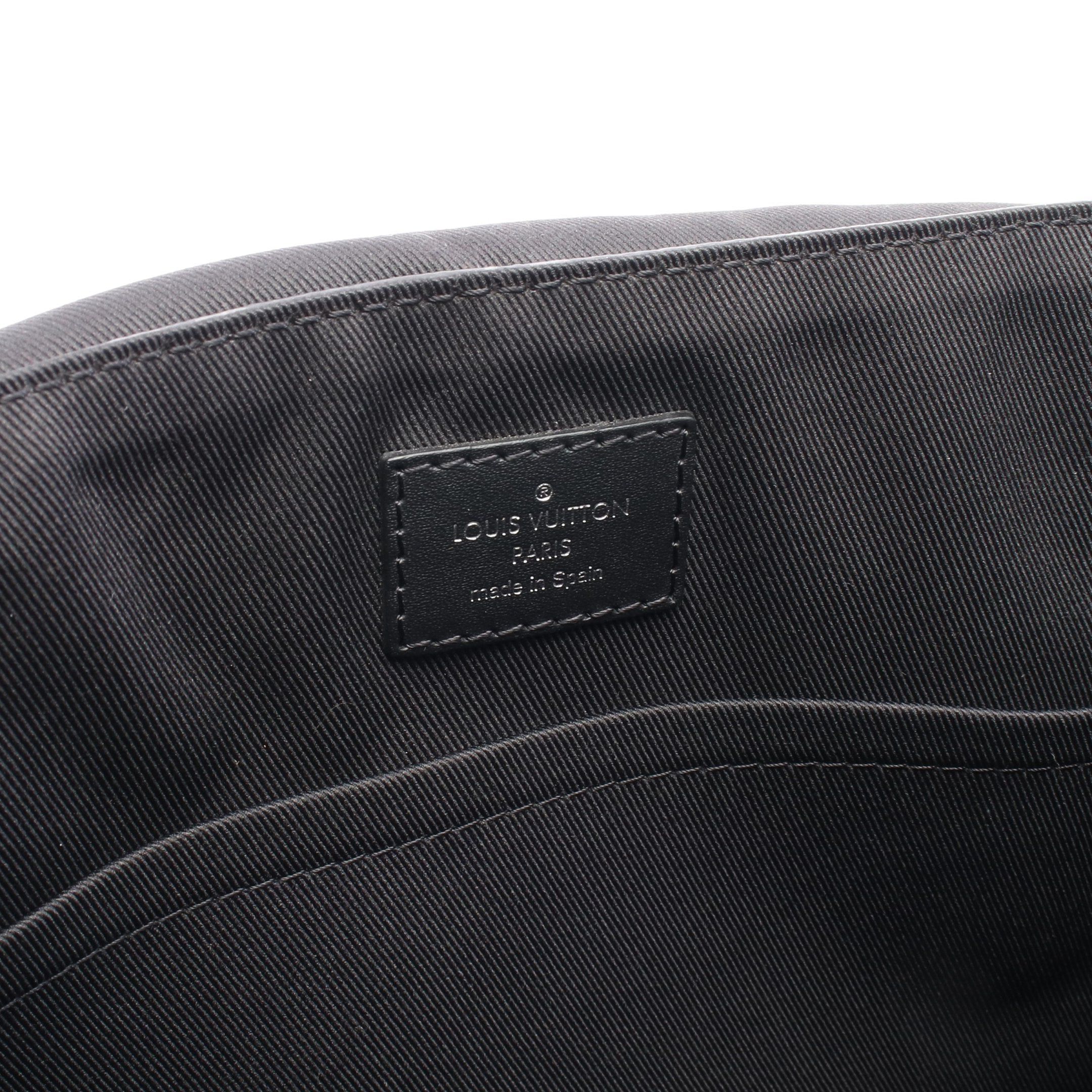 Louis Vuitton Louis Vuitton District Pm Nm Monogram Eclipse Shoulder Bag Leather Black Size ONE SIZE - 4 Thumbnail