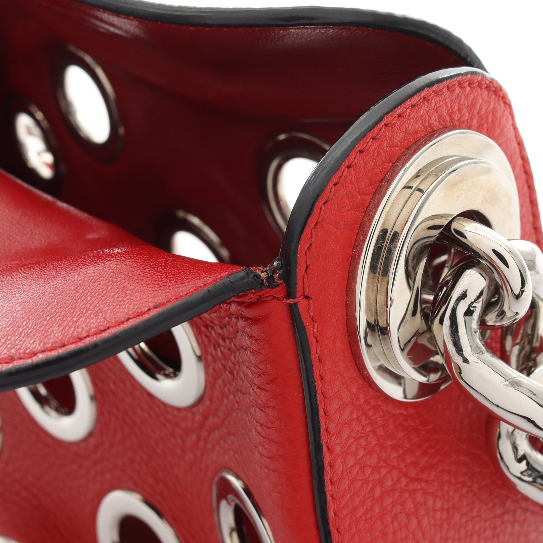 Prada Prada Chain Handbag Eyelet Red Size ONE SIZE - 6 Thumbnail