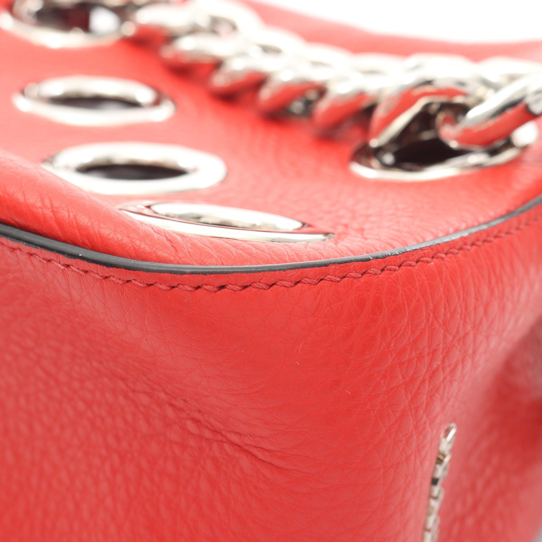 Prada Prada Chain Handbag Eyelet Red Size ONE SIZE - 9 Thumbnail