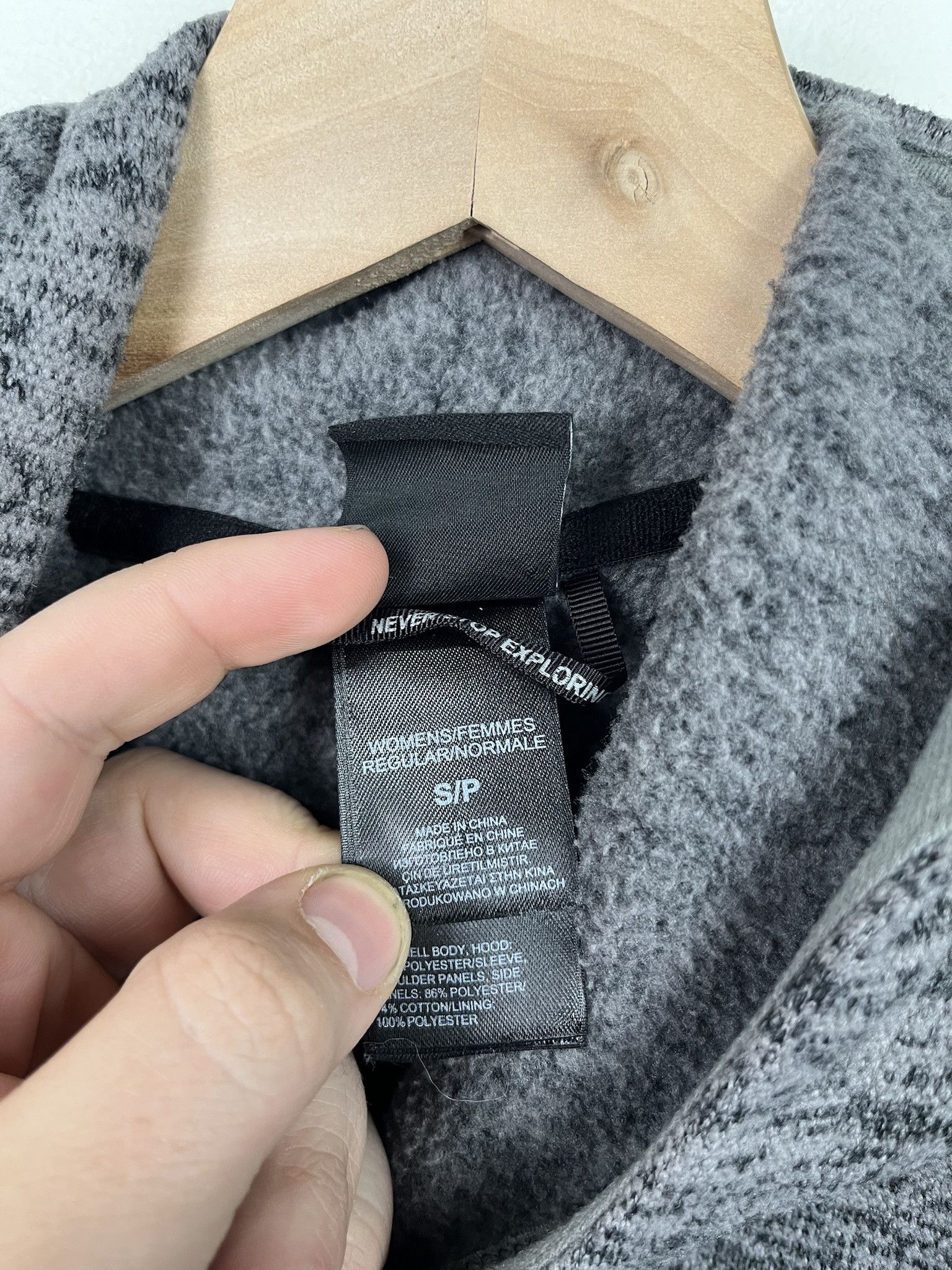 The North Face × Vintage Vintage Y2K The North Face Womens Long Hooded Sweatshiert Size S Size US S / EU 44-46 / 1 - 3 Thumbnail