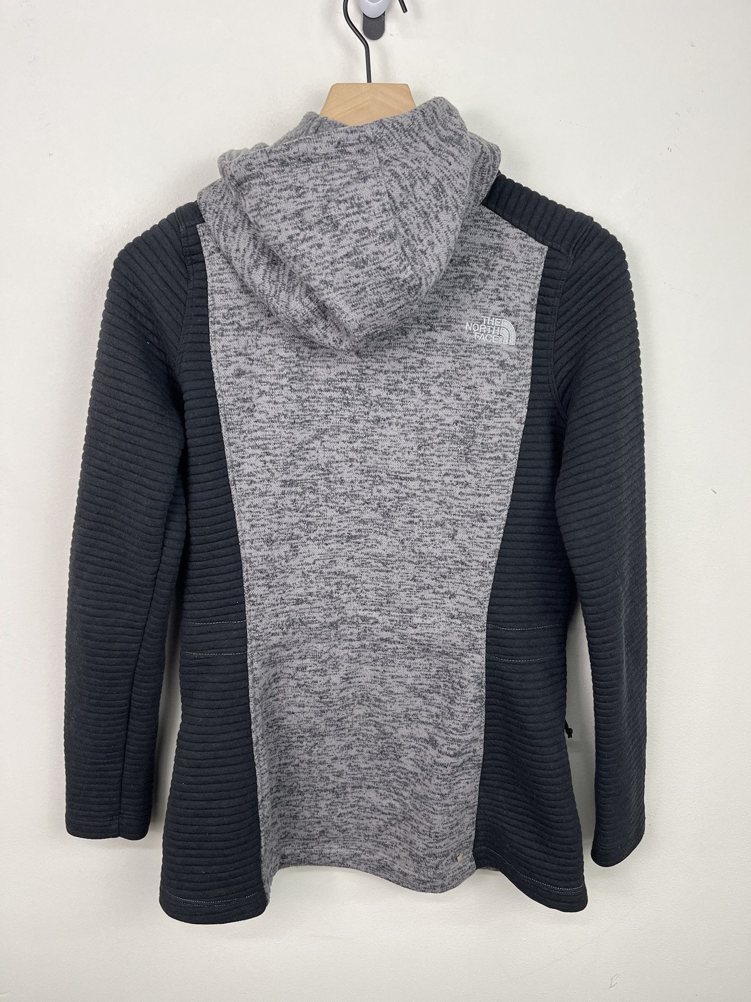 The North Face × Vintage Vintage Y2K The North Face Womens Long Hooded Sweatshiert Size S Size US S / EU 44-46 / 1 - 4 Thumbnail