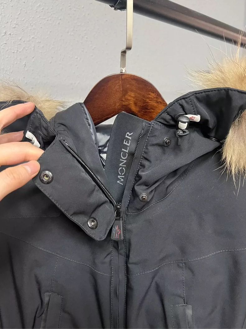 Moncler Moncler Ski Down Jacket with Fur Hood Size M / US 6-8 / IT 42-44 - 4 Thumbnail