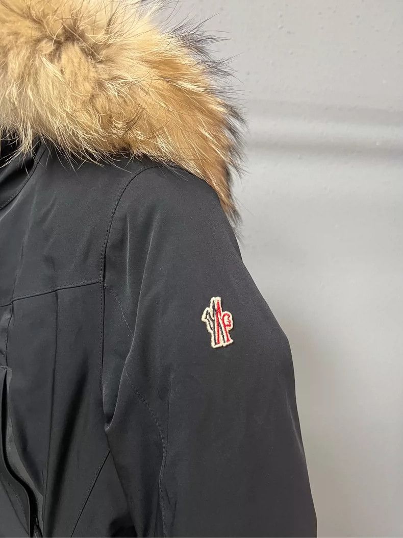Moncler Moncler Ski Down Jacket with Fur Hood Size M / US 6-8 / IT 42-44 - 3 Thumbnail