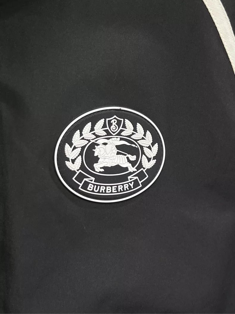 Burberry Burberry Black Nylon Jacket Size 48 Size US L / EU 52-54 / 3 - 3 Thumbnail