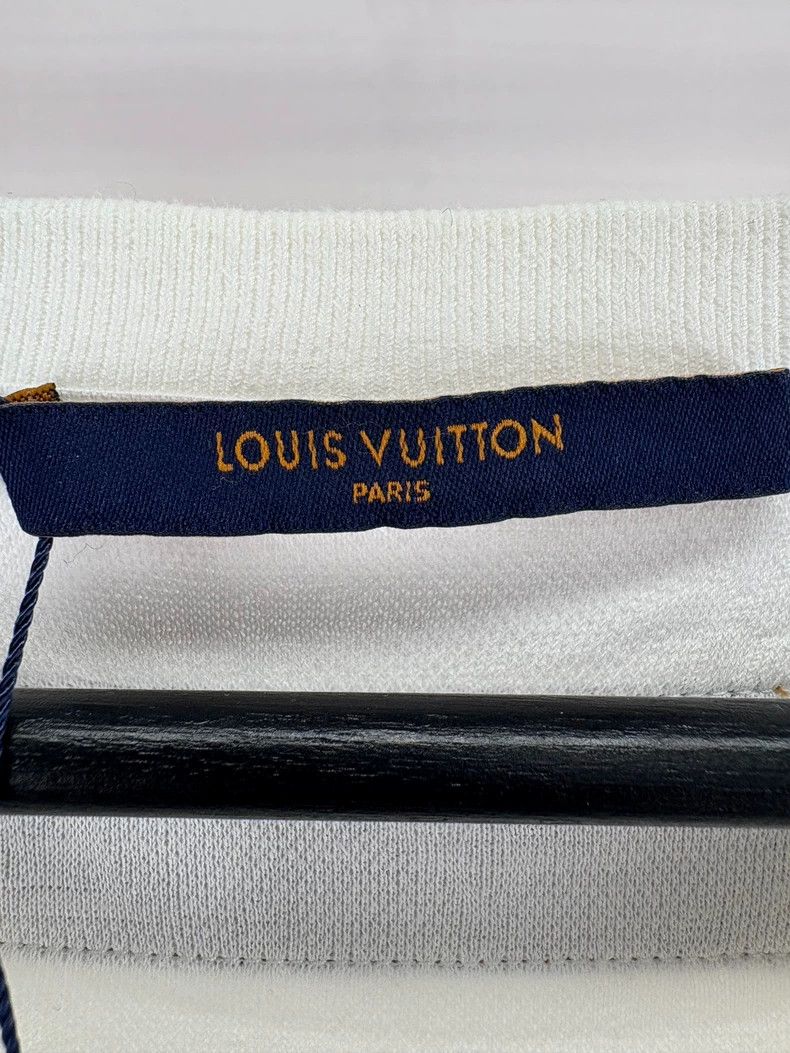 Louis Vuitton Louis Vuitton Short Sleeve Graphic T-Shirt Size US XL / EU 56 / 4 - 5 Thumbnail