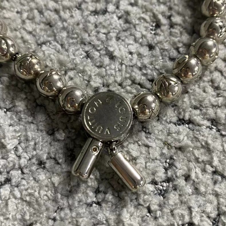 Louis Vuitton Louis Vuitton Silver Beaded Bracelet Size ONE SIZE - 2 Thumbnail