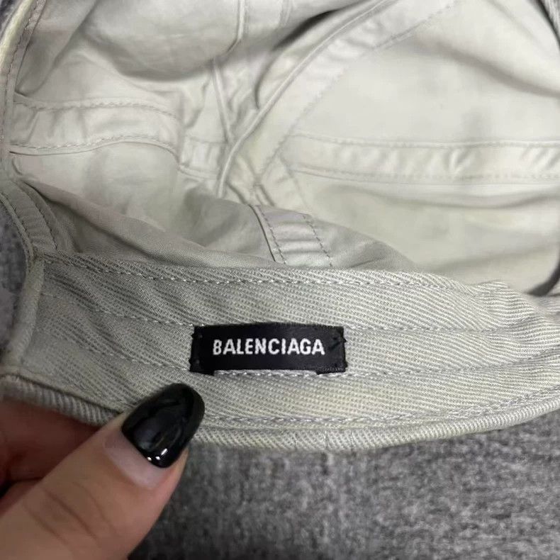 Balenciaga Balenciaga Gray Logo Embroidered Baseball Cap Size ONE SIZE - 3 Thumbnail