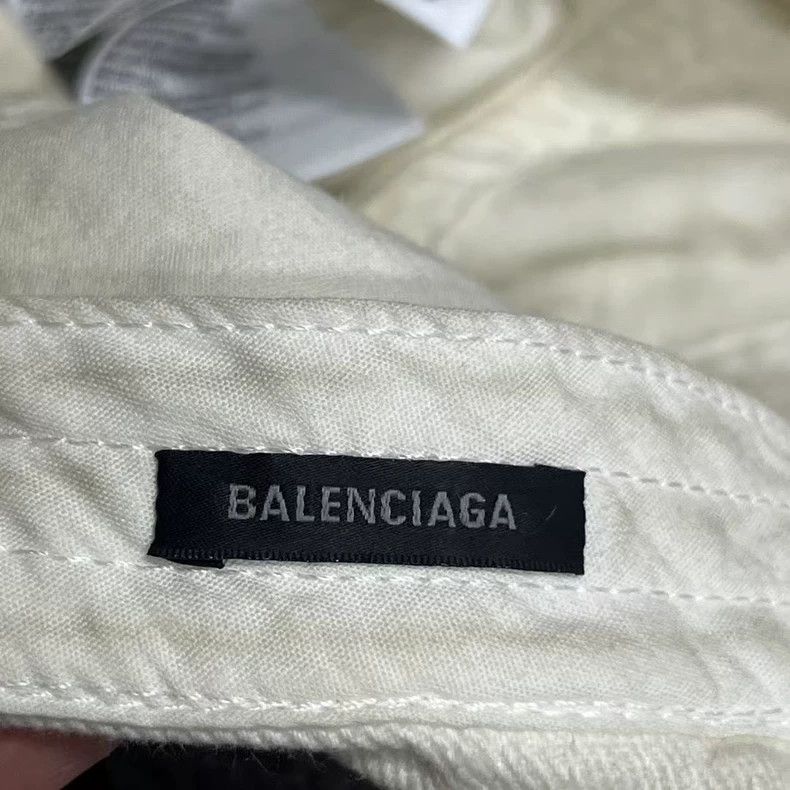 Balenciaga Balenciaga White Logo Embroidered Cap Size ONE SIZE - 2 Thumbnail