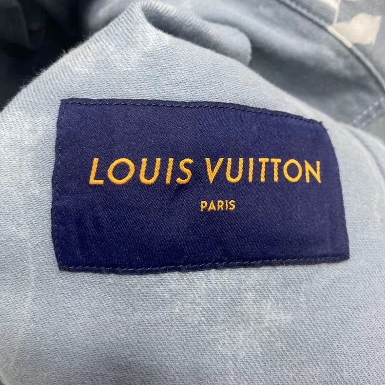 Louis Vuitton Louis Vuitton Blue Denim Jacket with Logo Size US L / EU 52-54 / 3 - 5 Thumbnail