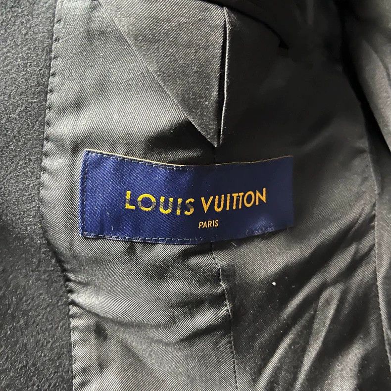 Louis Vuitton Louis Vuitton Black Button-Down Blazer Size US L / EU 52-54 / 3 - 4 Thumbnail