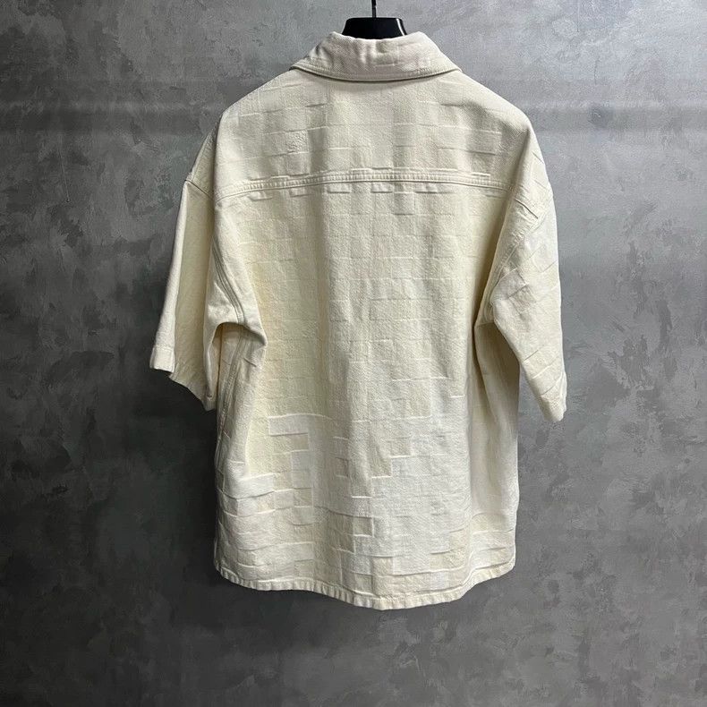 Louis Vuitton Louis Vuitton Beige Short Sleeve Button-Up Shirt Size US XL / EU 56 / 4 - 5 Thumbnail