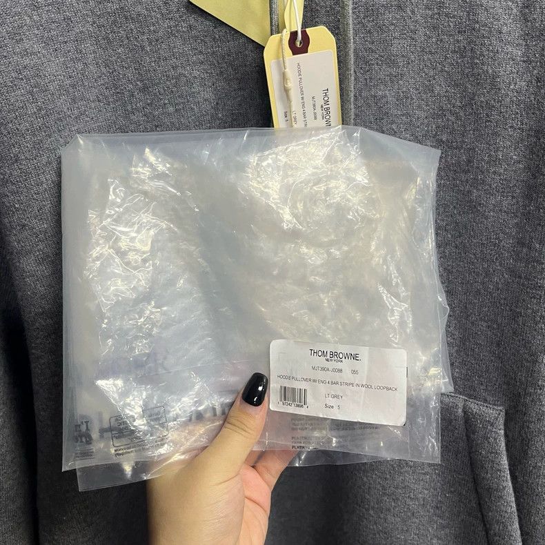 Thom Browne Thom Browne Gray Classic Hoodie with Pocket Size US M / EU 48-50 / 2 - 5 Thumbnail