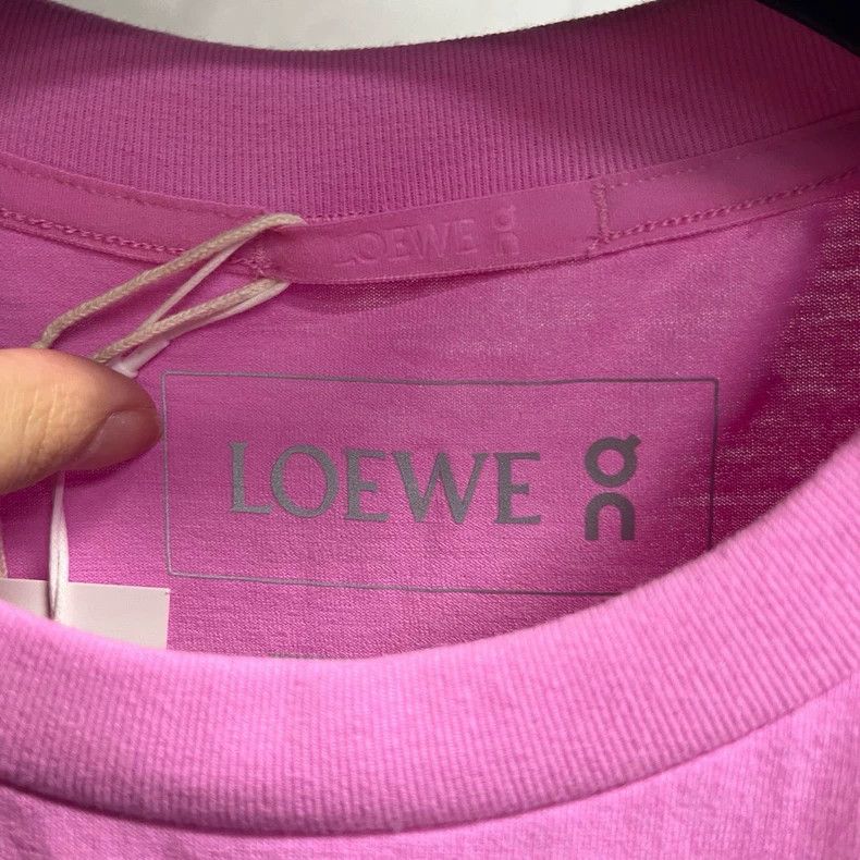 Loewe Loewe Pink Logo Short Sleeve T-Shirt Size US M / EU 48-50 / 2 - 3 Thumbnail