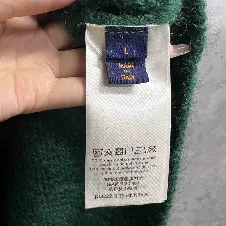 Louis Vuitton Louis Vuitton Green Letter Pattern Knit Sweater Size US L / EU 52-54 / 3 - 3 Thumbnail