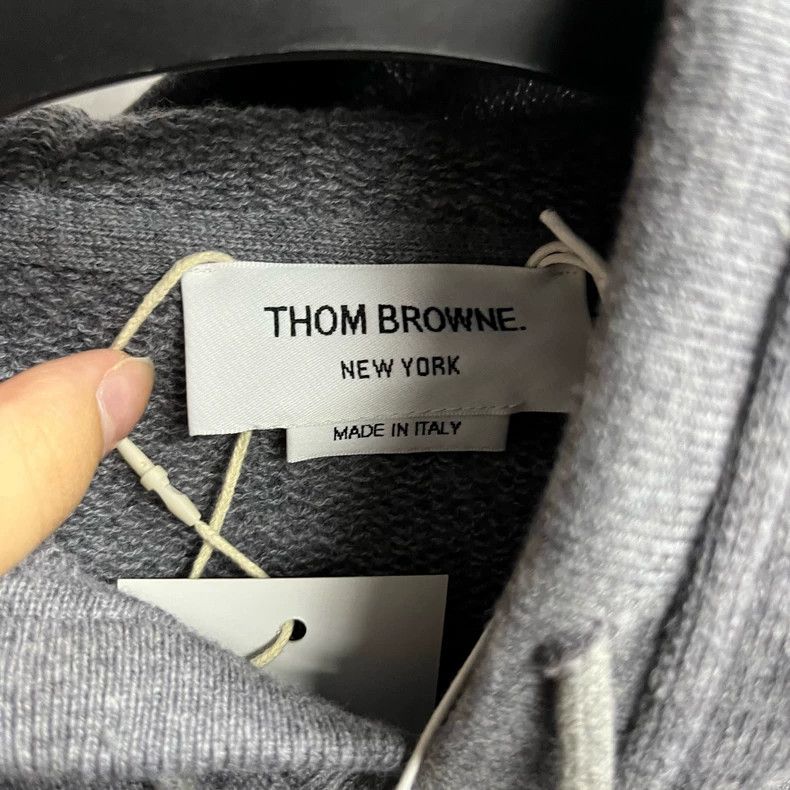 Thom Browne Thom Browne Gray Classic Hoodie with Pocket Size US M / EU 48-50 / 2 - 2 Thumbnail