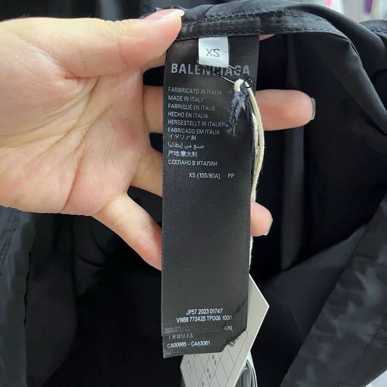 Balenciaga Balenciaga Black Logo Print Button Long Sleeve Size US S / EU 44-46 / 1 - 6 Thumbnail