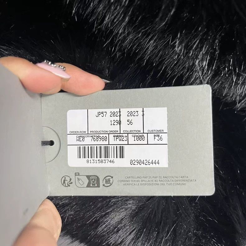 Balenciaga Balenciaga Black High Neck Casual Faux Fur Size US M / EU 48-50 / 2 - 4 Thumbnail