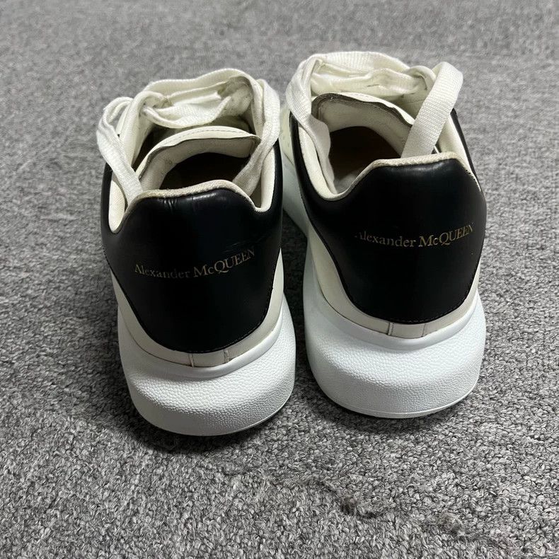 Alexander McQueen Alexander McQueen Smooth Leather Low-Top Sneakers Size US 7 / EU 40 - 3 Thumbnail
