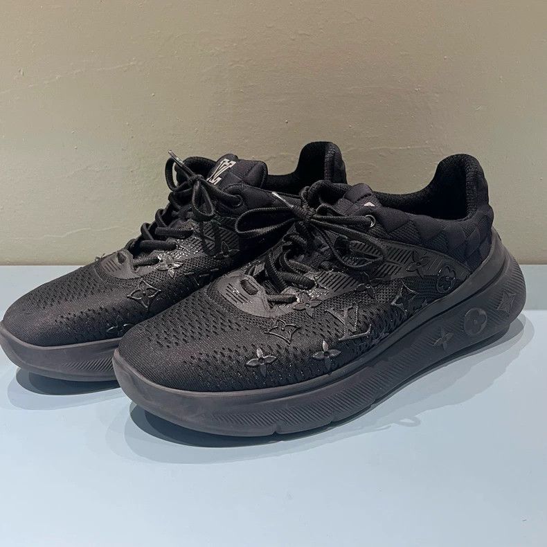 Louis Vuitton Louis Vuitton Black Low-Top Casual Sneakers Size US 8 / EU 41 - 2 Thumbnail