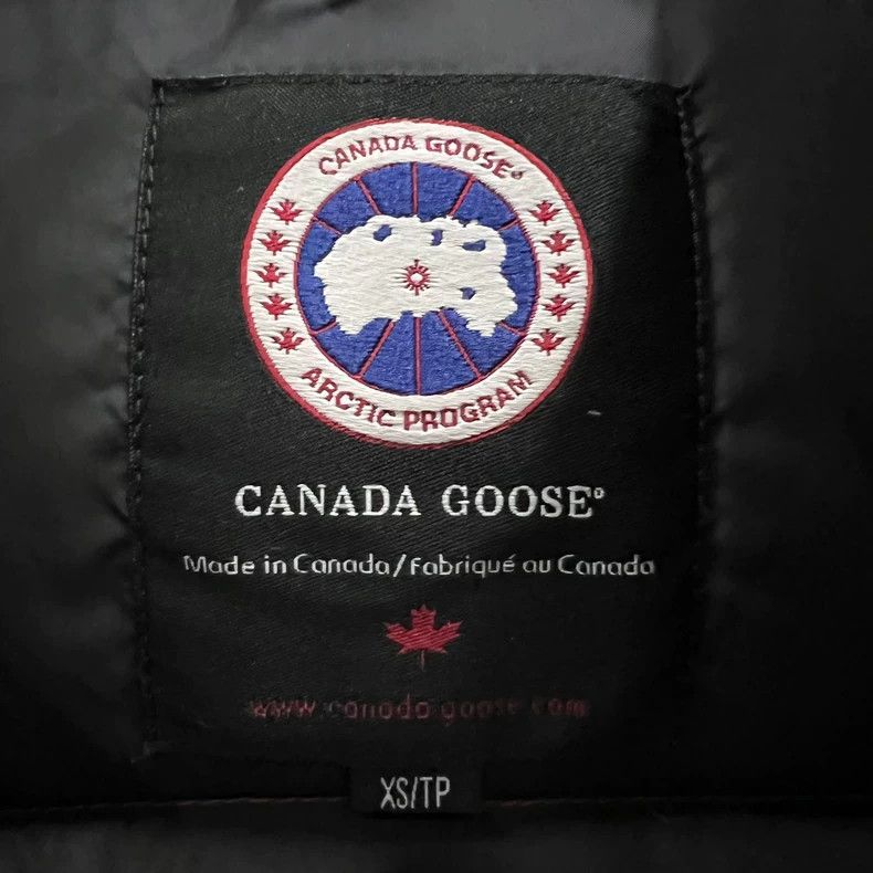 Canada Goose Canada Goose Red Logo Down Vest Size US XS / EU 42 / 0 - 4 Thumbnail