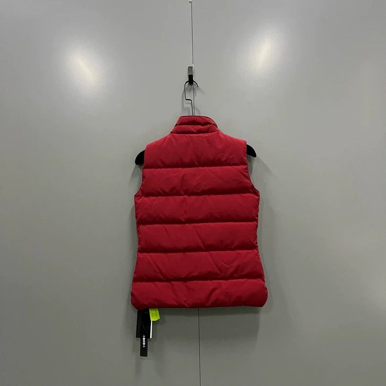 Canada Goose Canada Goose Red Logo Down Vest Size US XS / EU 42 / 0 - 2 Thumbnail