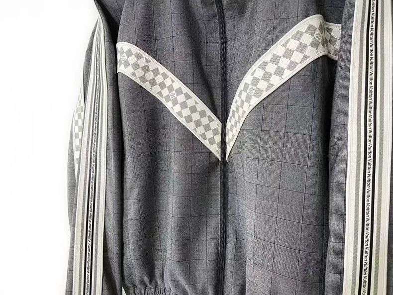 Louis Vuitton Louis Vuitton Gray Wool Check Jacket Size US M / EU 48-50 / 2 - 3 Thumbnail