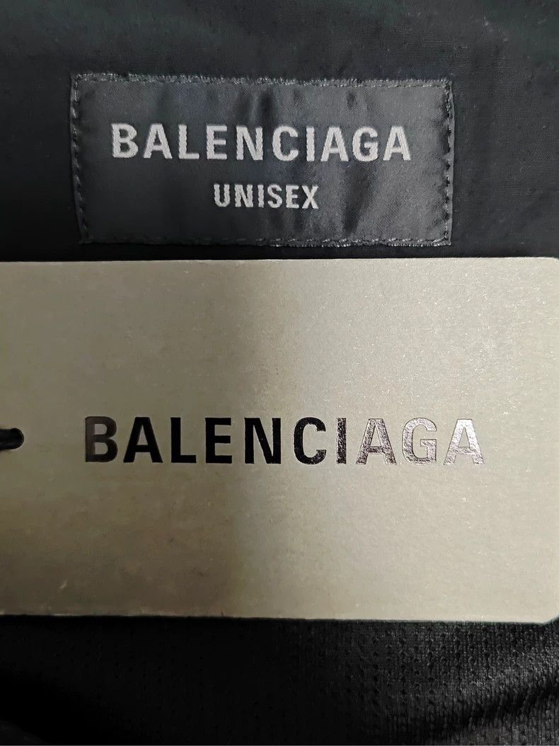Balenciaga Balenciaga Off Shoulder Red and White Jacket Size US XS / EU 42 / 0 - 3 Thumbnail