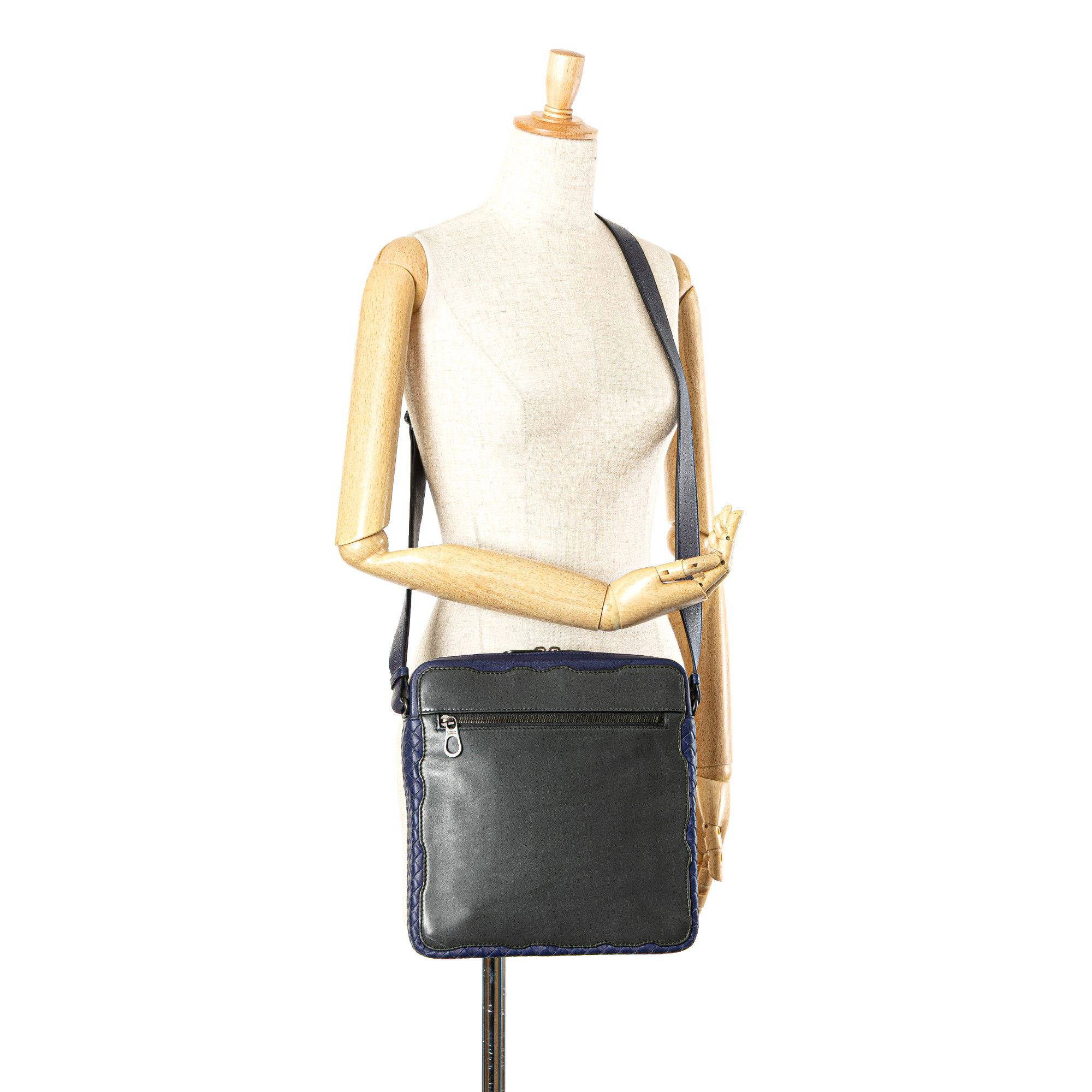 Bottega Veneta Bottega Veneta Intrecciato Trimmed Leather Crossbody Size ONE SIZE - 12 Thumbnail