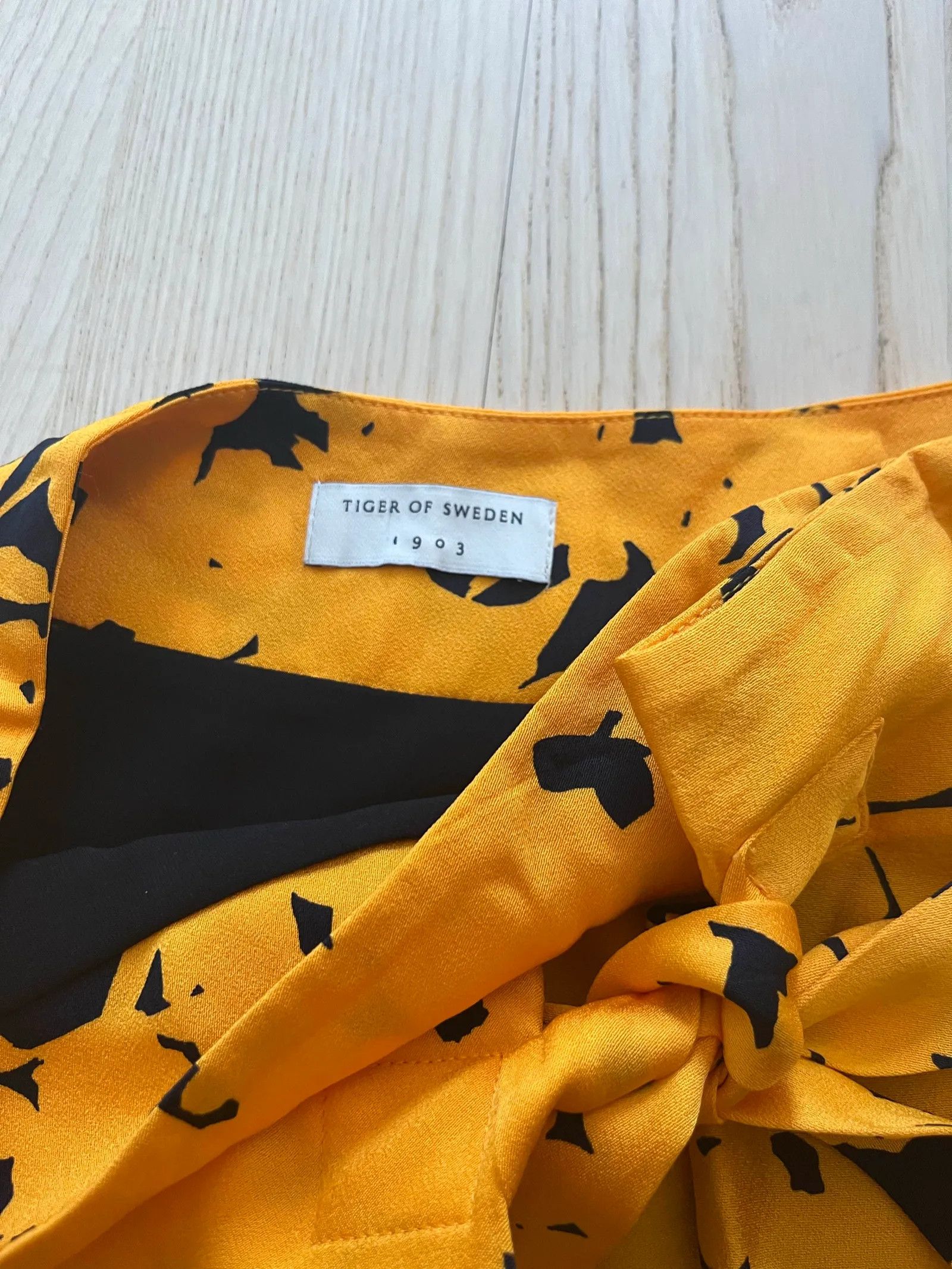 Tiger of Sweden Tiger of Sweden Cabby P Skirt Size 26" / US 2 / IT 38 - 3 Thumbnail