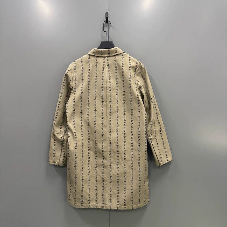 Louis Vuitton Louis Vuitton Beige Striped Coat Size 46-52 Size US XL / EU 56 / 4 - 2 Thumbnail