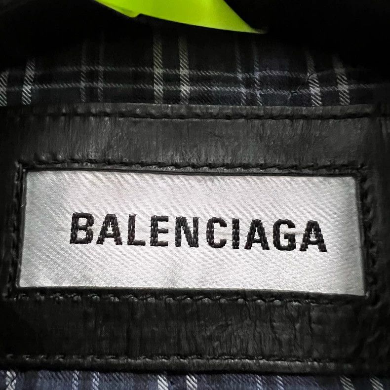 Balenciaga Balenciaga Black Graffiti Logo Leather Biker Jacket Size US S / EU 44-46 / 1 - 3 Thumbnail