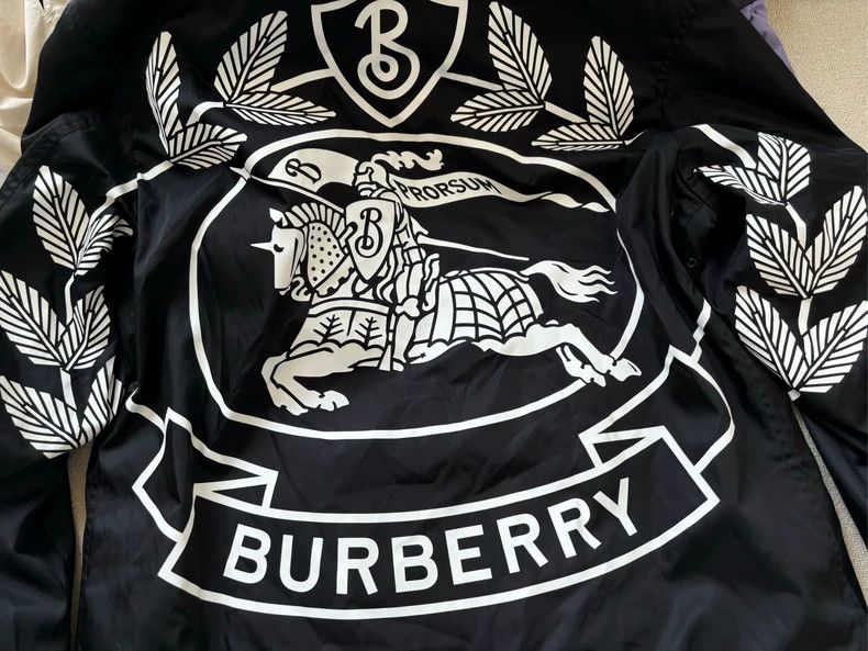 Burberry Burberry Black Logo Print Hooded Jacket Size US L / EU 52-54 / 3 - 3 Thumbnail
