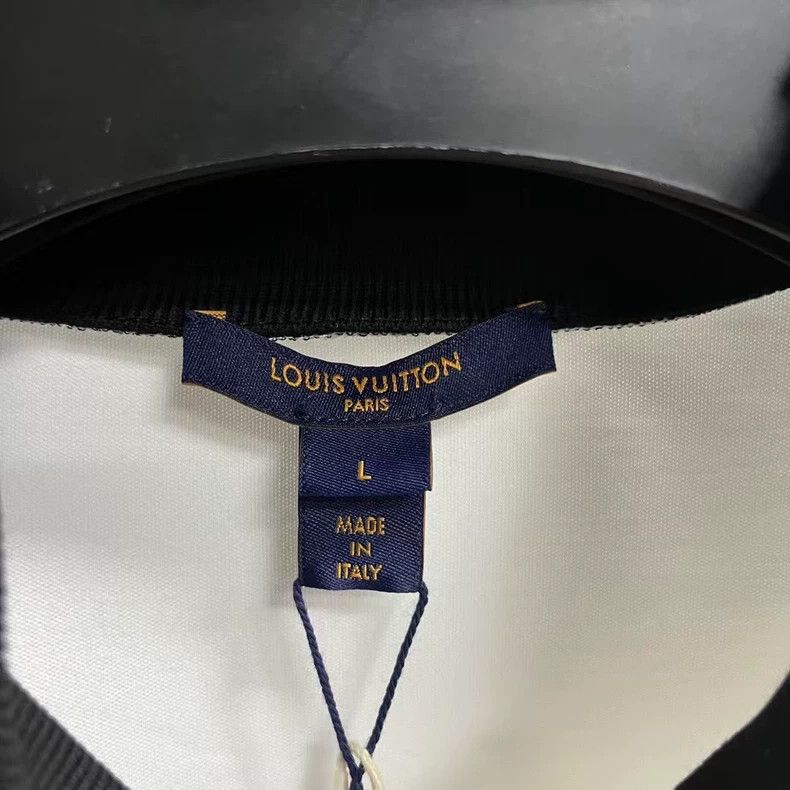 Louis Vuitton Louis Vuitton White Logo Long Sleeve Sweatshirt Size US L / EU 52-54 / 3 - 5 Thumbnail