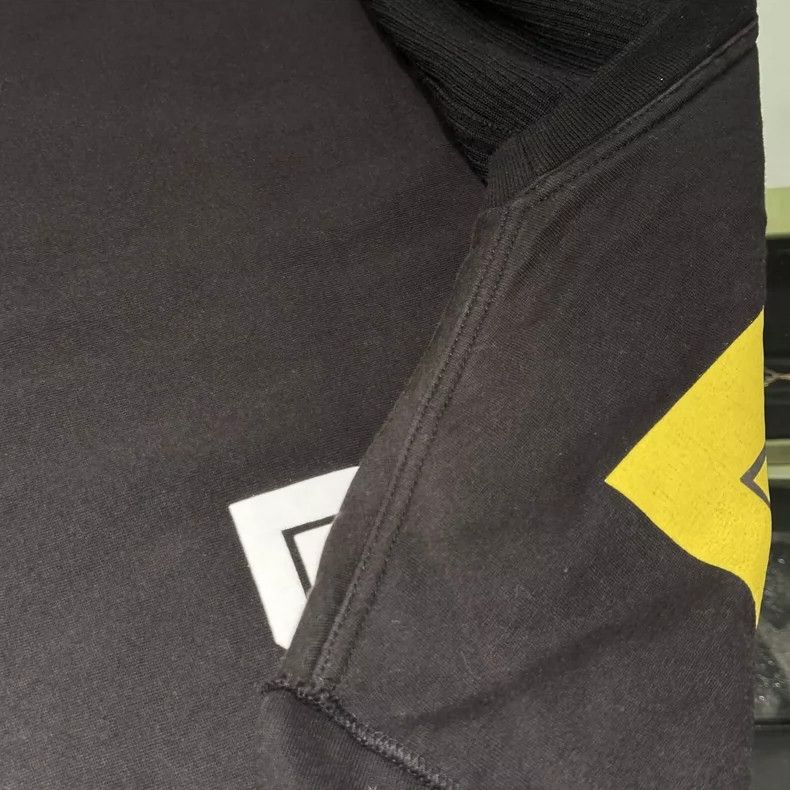 Louis Vuitton Louis Vuitton Black High Collar Sweatshirt Size US XL / EU 56 / 4 - 4 Thumbnail