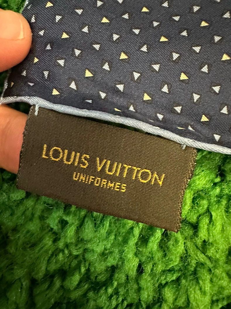 Louis Vuitton Louis Vuitton Blue Silk Scarf Size ONE SIZE - 4 Thumbnail