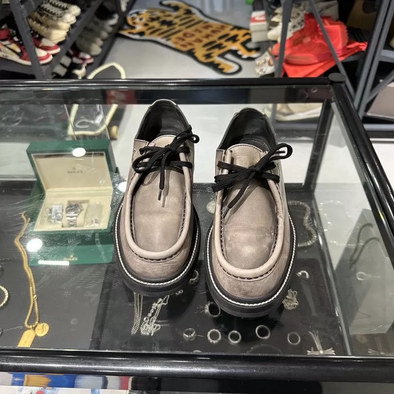 Louis Vuitton LV Leather Loafers Size 41 Second Hand Size US 10 / EU 43 - 2 Thumbnail