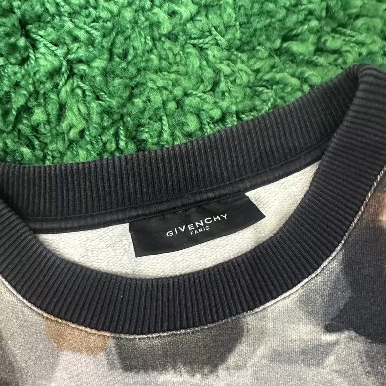 Givenchy Givenchy Dog Print Sweater Size S Size US S / EU 44-46 / 1 - 3 Thumbnail