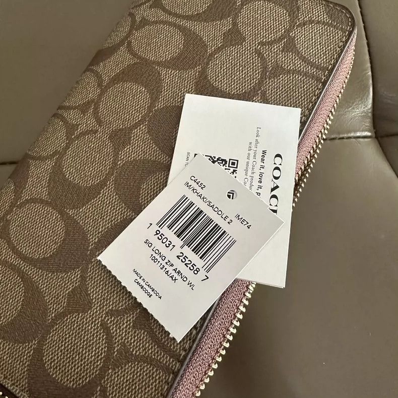 Coach COACH Long Brown Clutch Bag with Accessories Size ONE SIZE - 6 Thumbnail