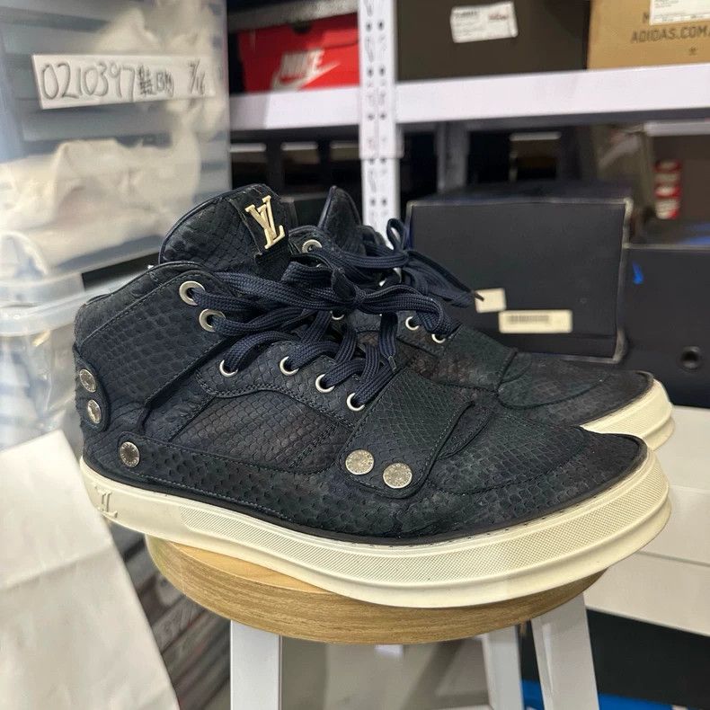 Louis Vuitton LV Snake Skin High-Top Sneakers Size 42 Size US 9 / EU 42 - 3 Thumbnail