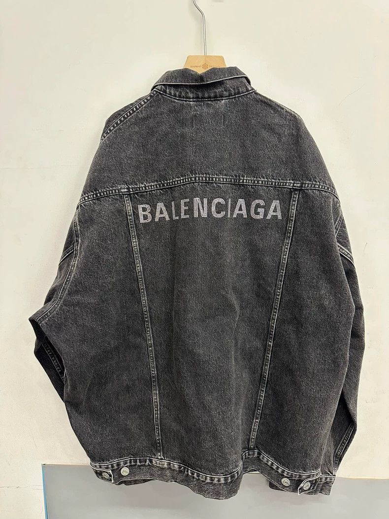 Balenciaga Balenciaga Back Rhinestone Denim Jacket Size L Size US L / EU 52-54 / 3 - 2 Thumbnail