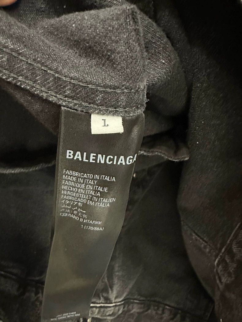 Balenciaga Balenciaga Back Rhinestone Denim Jacket Size L Size US L / EU 52-54 / 3 - 6 Thumbnail