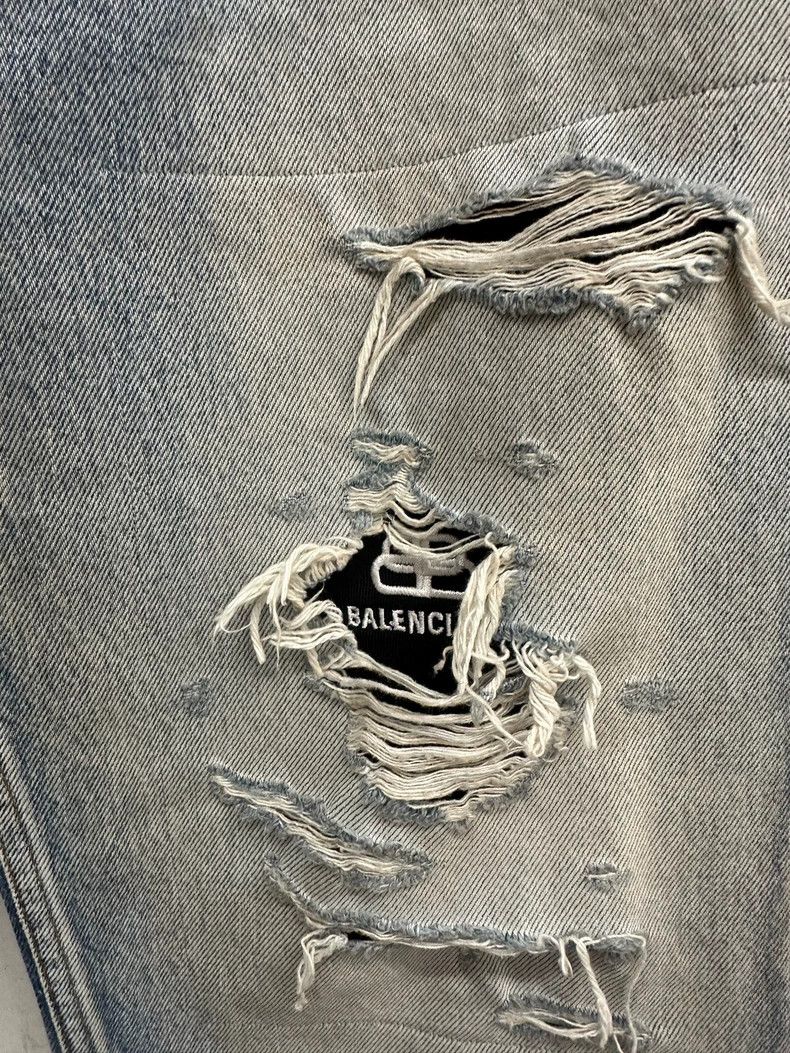Balenciaga BALENCIAGA Ripped Jeans Size 32 Size US 32 / EU 48 - 3 Thumbnail