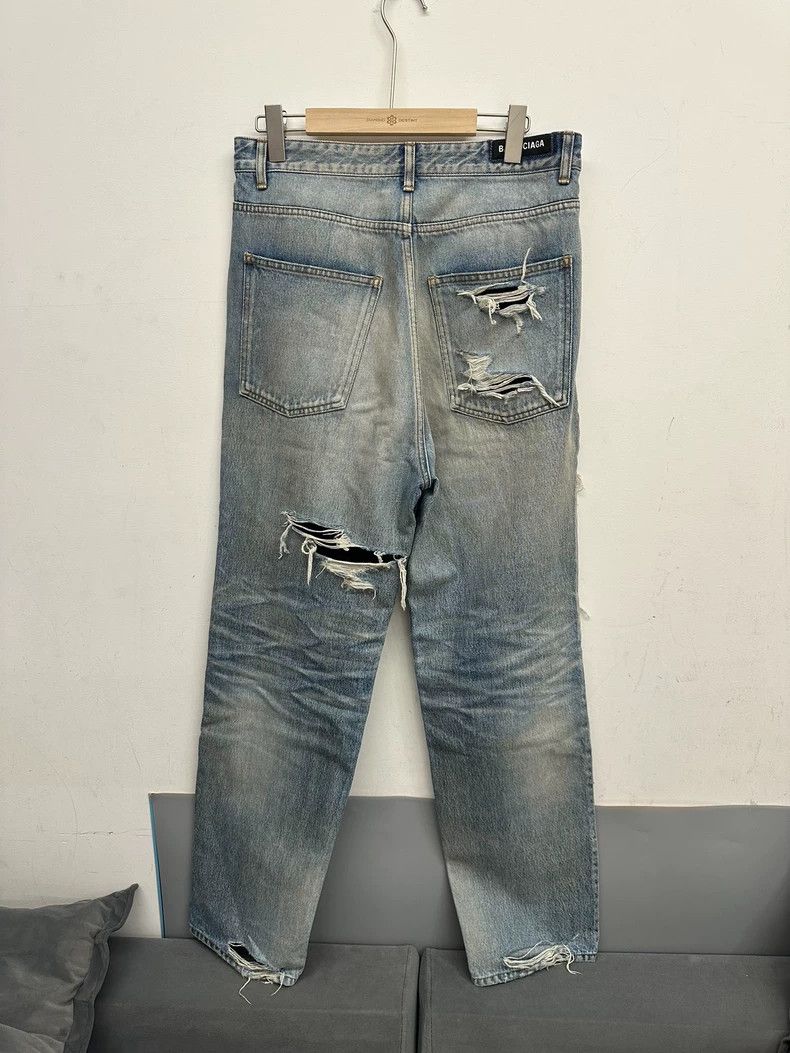 Balenciaga BALENCIAGA Ripped Jeans Size 32 Size US 32 / EU 48 - 4 Thumbnail