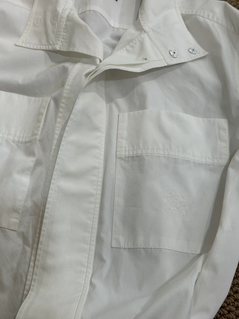 Louis Vuitton Louis Vuitton White Long Sleeve Shirt Size S Size US S / EU 44-46 / 1 - 6 Thumbnail