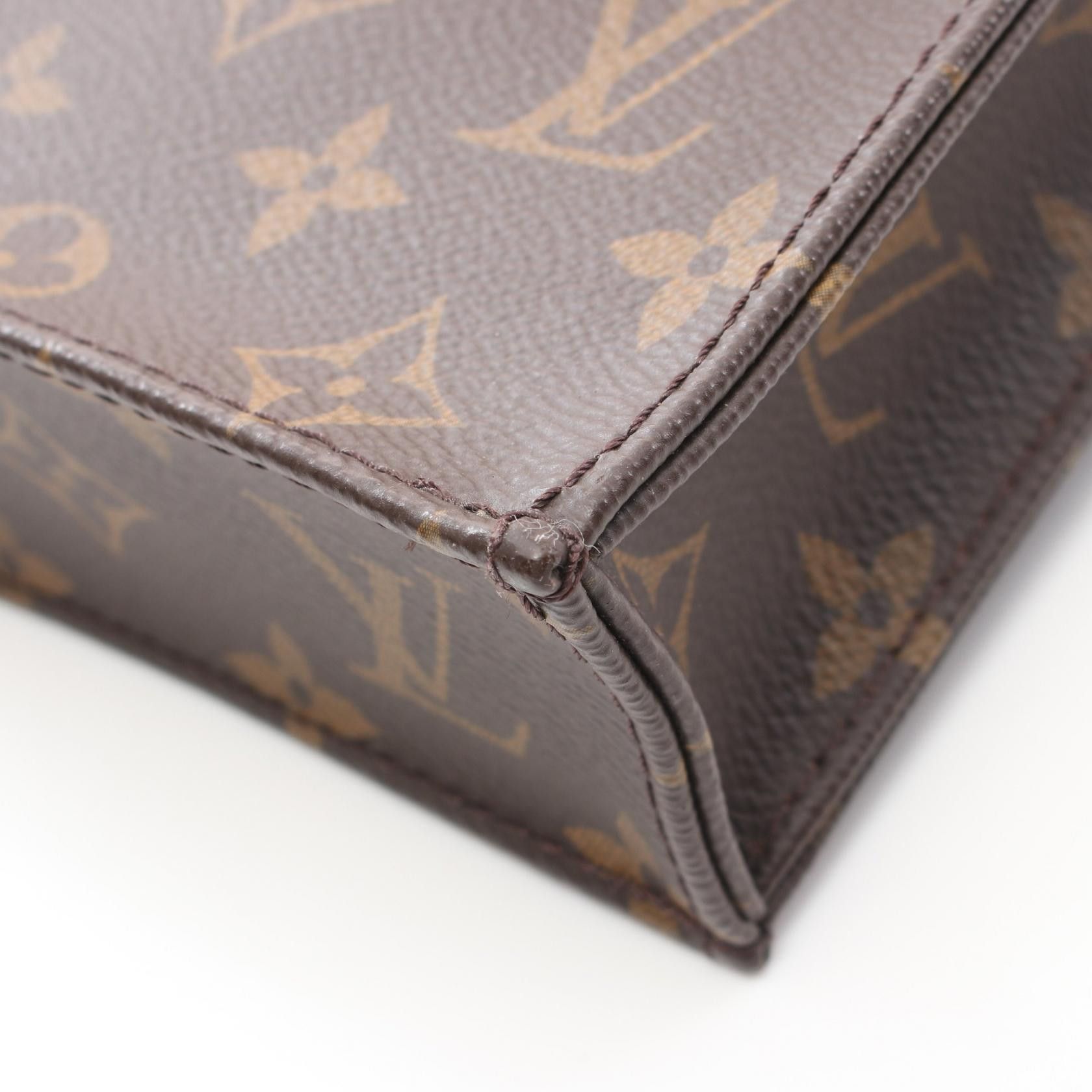 Louis Vuitton Louis Vuitton Louis Vuitton Petit Sac Plat Monogram Handbag Canvas Handbag M69442 Size ONE SIZE - 9 Thumbnail