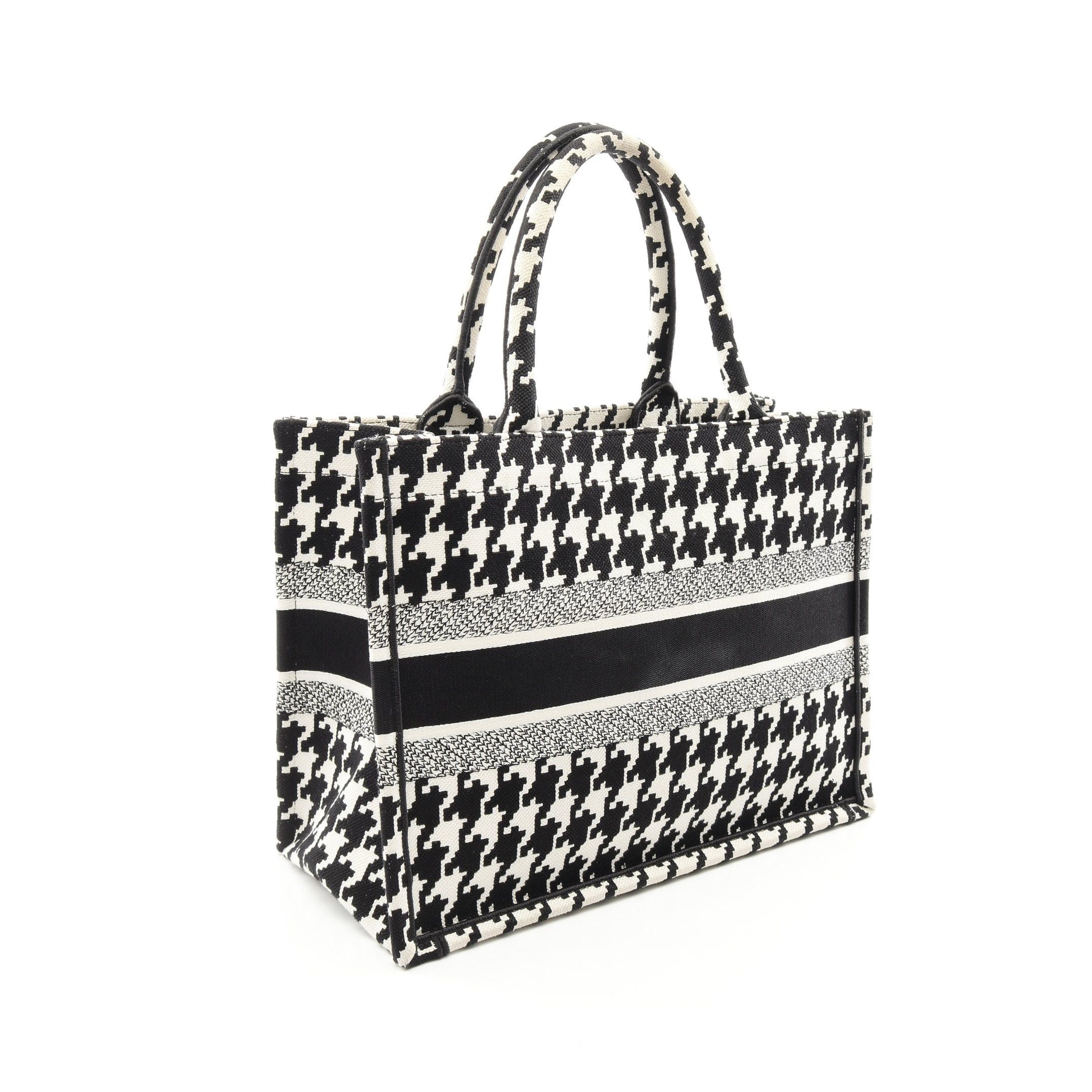 Dior Dior Book Tote Medium Handbag Bag Canvas White Black Size ONE SIZE - 2 Thumbnail