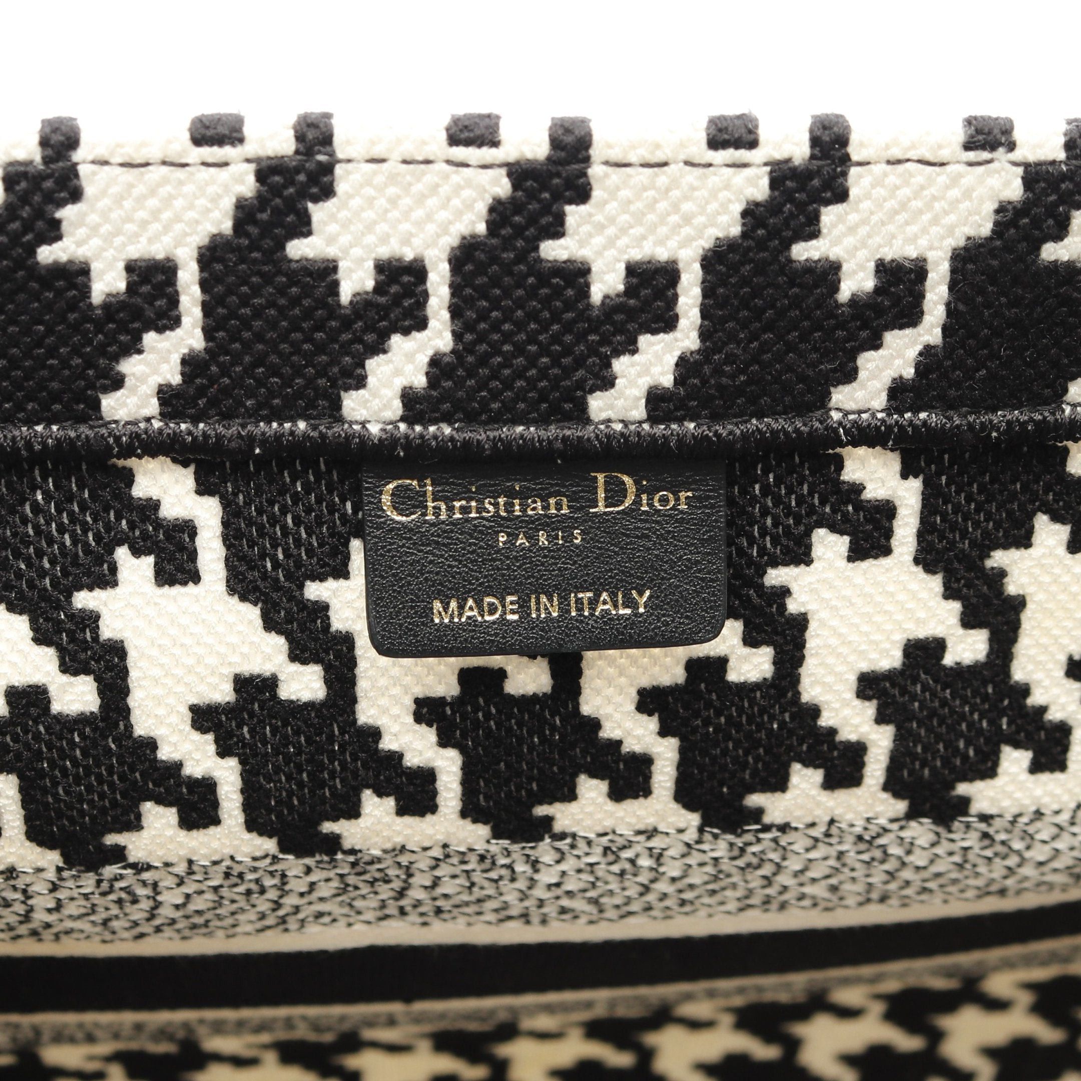 Dior Dior Book Tote Medium Handbag Bag Canvas White Black Size ONE SIZE - 4 Thumbnail
