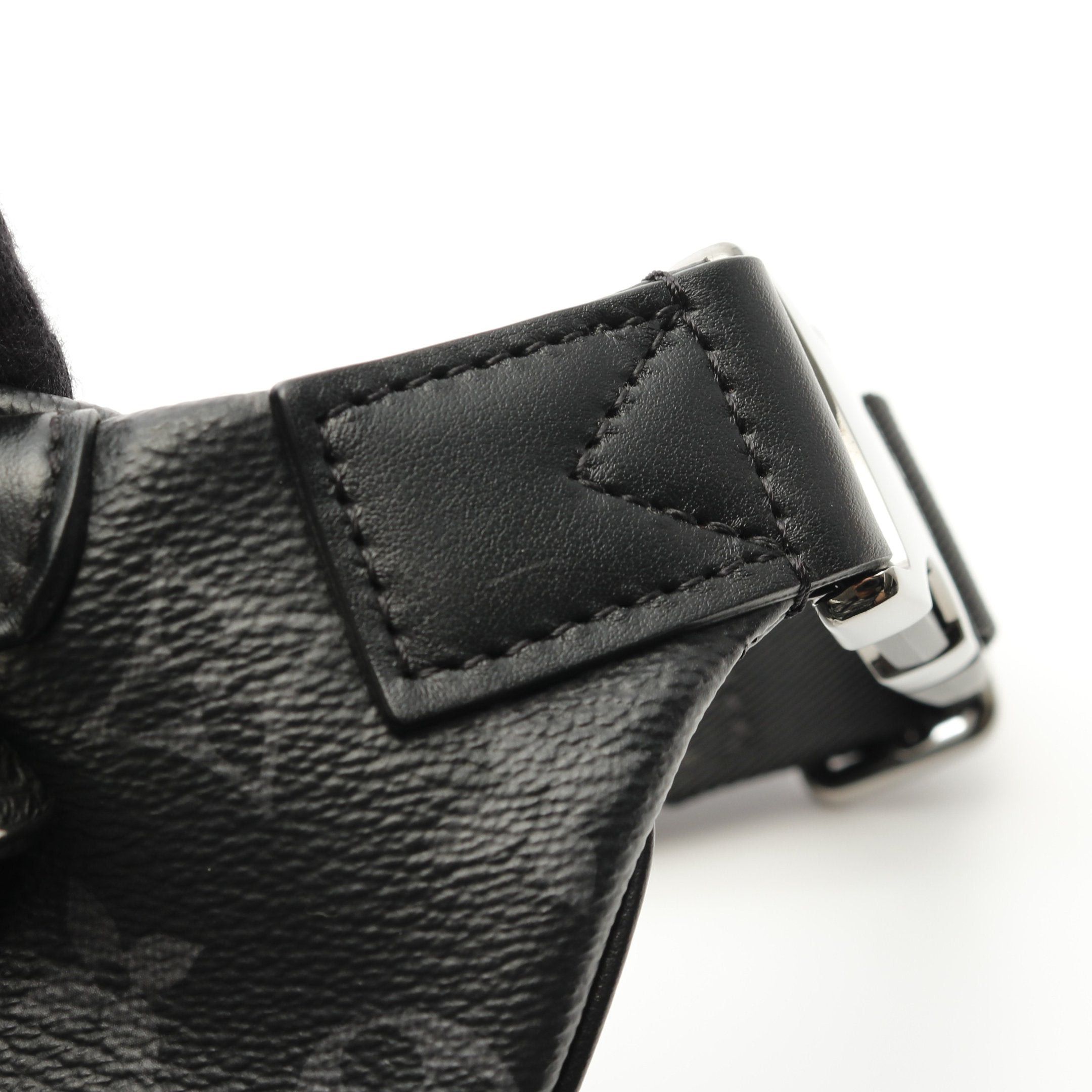Louis Vuitton Louis Vuitton Discovery Bum Bag Pm Monogram Eclipse Body Waist Leather Black Size ONE SIZE - 8 Thumbnail