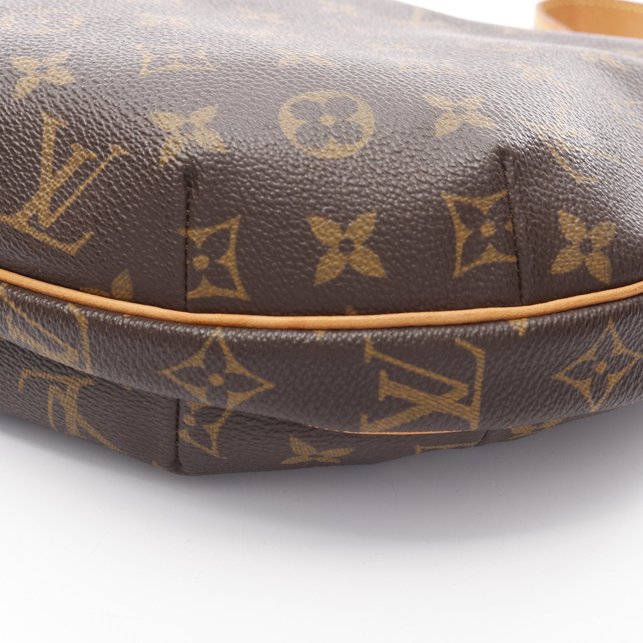 Louis Vuitton Louis Vuitton Croissant Mm Monogram Shoulder Bag Leather Brown Size ONE SIZE - 10 Thumbnail