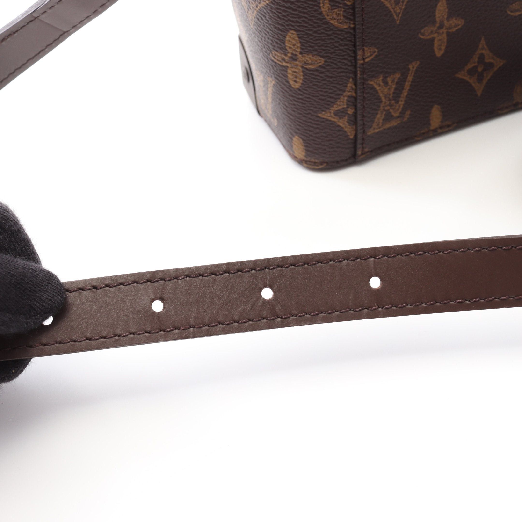 Louis Vuitton Louis Vuitton Vertical Box Trunk Monogram Handbag Leather Brown Light Green Size ONE SIZE - 7 Thumbnail